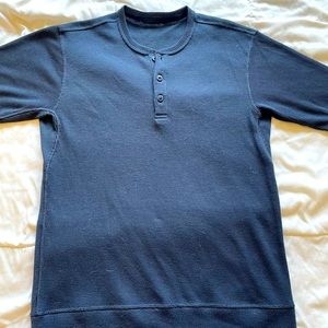 M’s Patagonia Waffle Knit Henley - size M - EUC